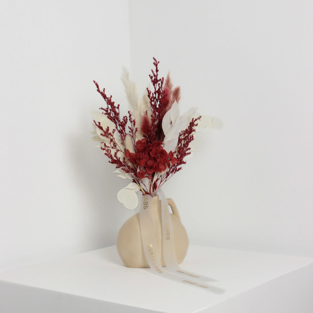SCARLET GRACE MINI DRIED BOUQUET