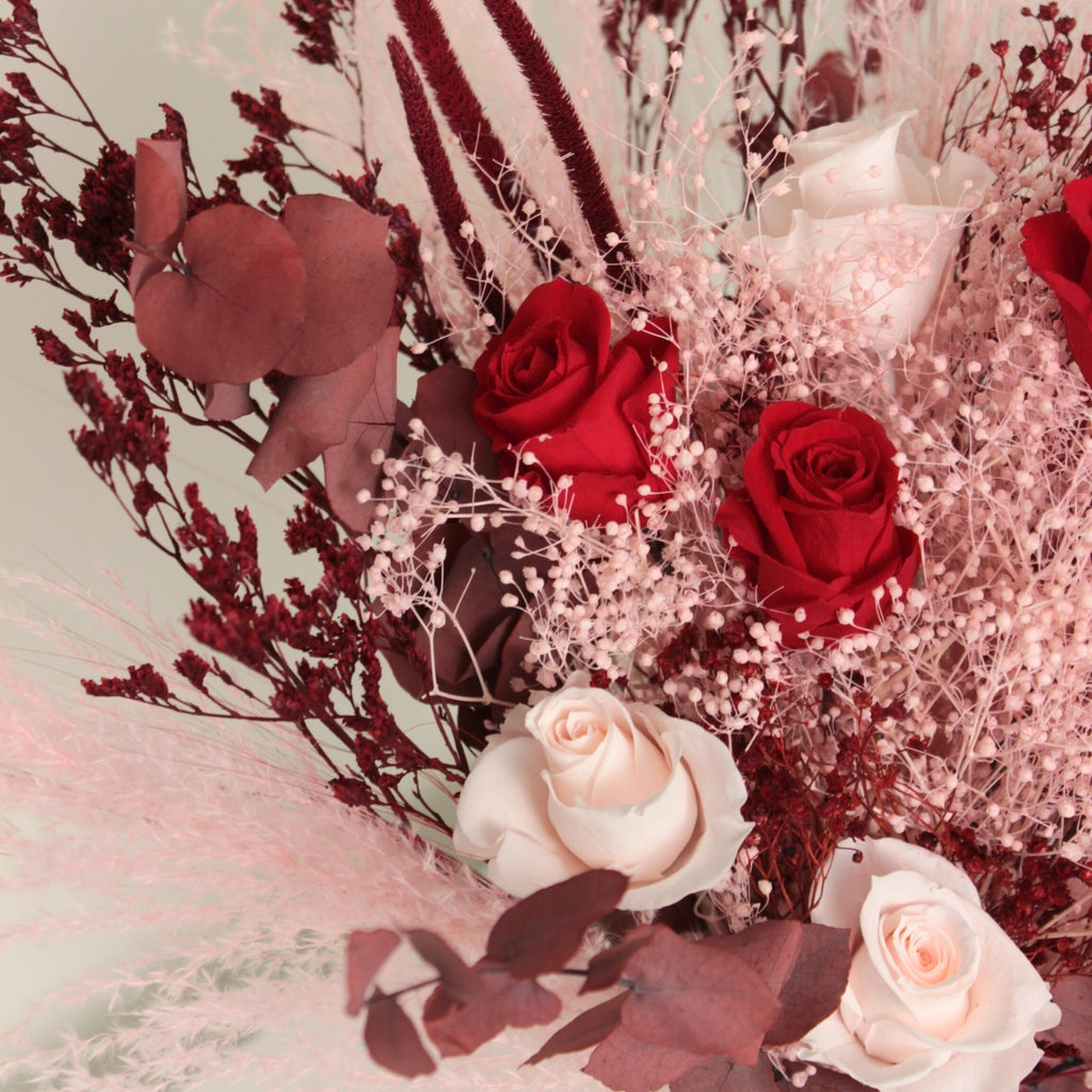 Amour – Mazs Stabilizēto Ziedu Pušķis