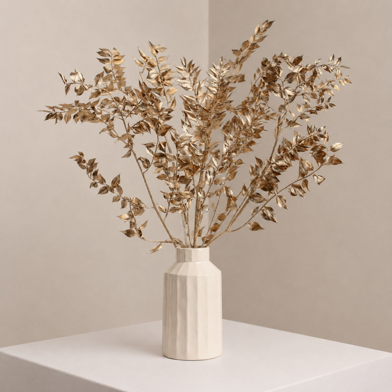 Preserved Ruscus – Gold