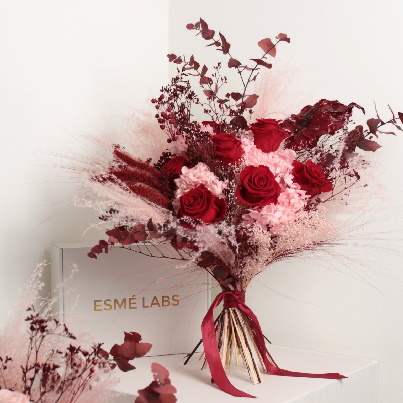 Je T’aime – Luxe Stabilizēto Ziedu Pušķis